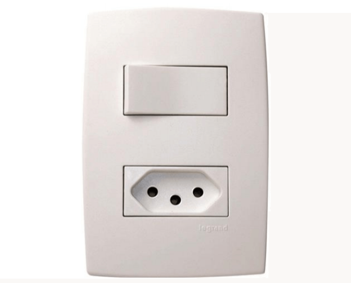 Imagem do produto Pial Legrand Conjunto Completo 1 Interruptor Simples, 1 Interruptor Paralelo e 1 Tomada com Placa 4x2 Silentoque Cinza