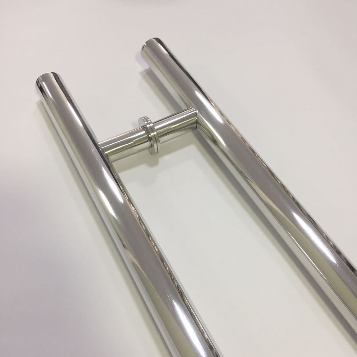 Imagem do produto Isero Puxador Simples Alumínio Cromado 500 mm Tubular Ref. 39-02