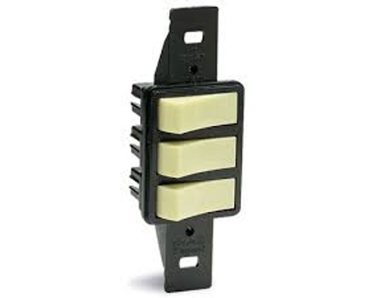 Imagem do produto Pial Legrand Conjunto Interruptor 3 Paralelos sem Placa Silentoque Cinza