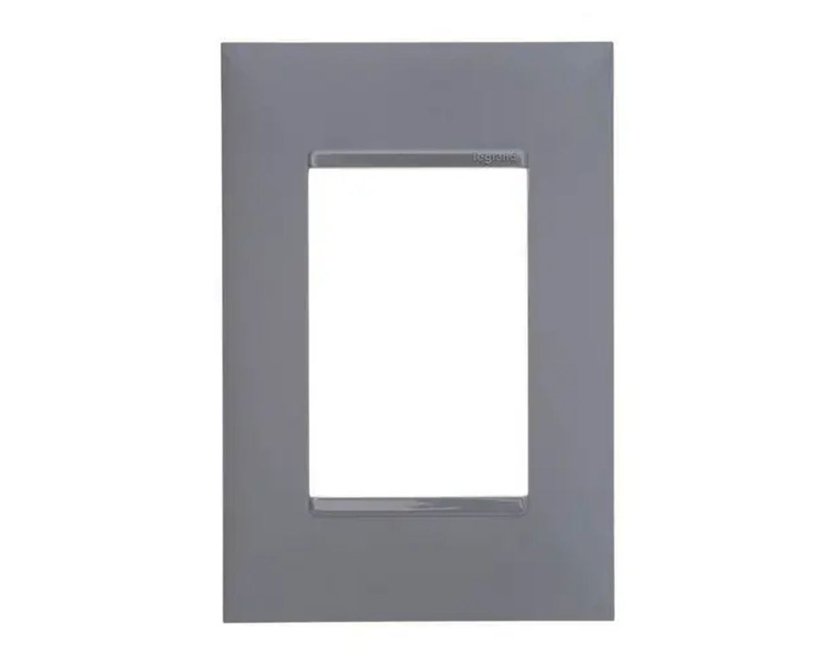 Imagem do produto Pial Legrand Placa 4x2 com 3 Postos Separados para Caixa de Embutir Clássica Cinza