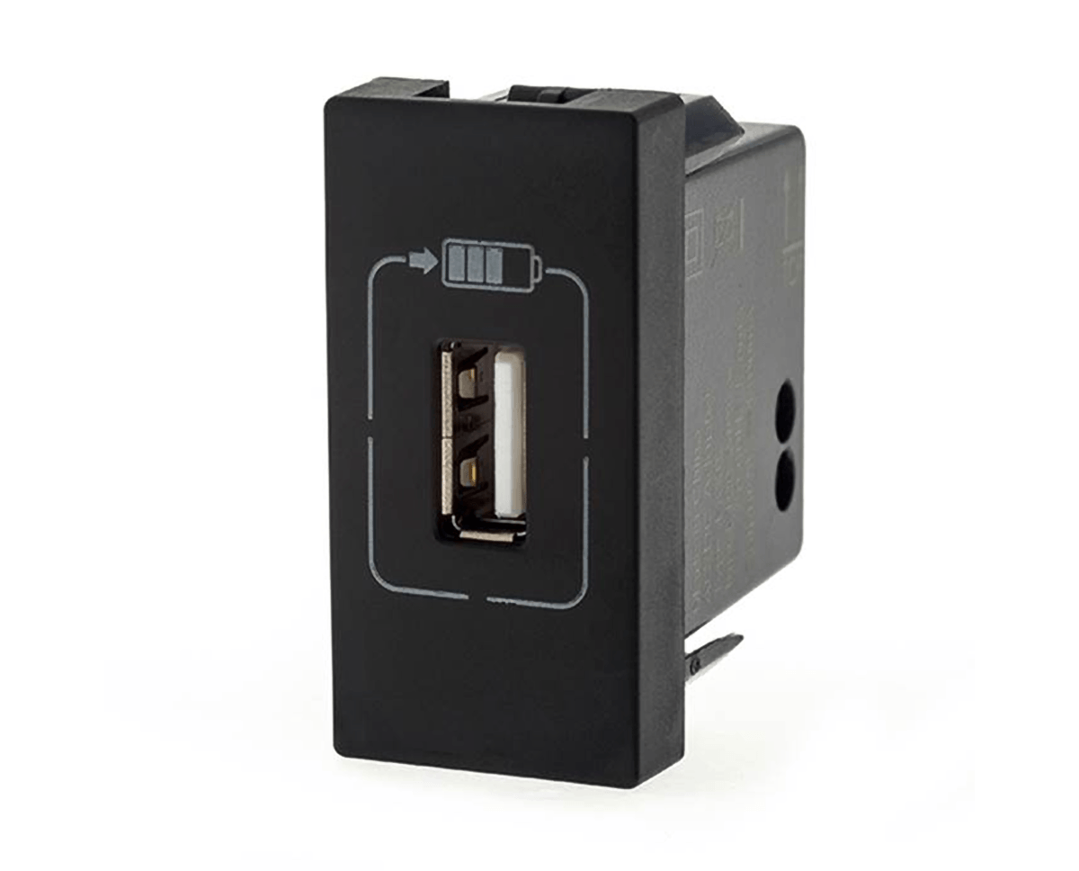 Imagem do produto Pial Plus Legrand Módulo Carregador USB Tipo A + Tipo C Bivolt Branco 615088PT